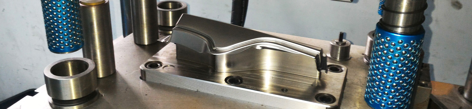 深圳市华益盛模具股份有限公司